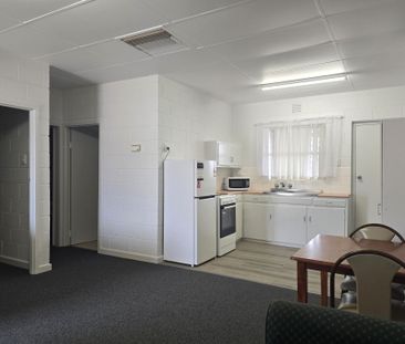North Location - Two Bedroom - Furnished - Photo 2