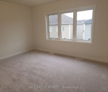 Townhouse For Lease | X7358666 - Photo 6