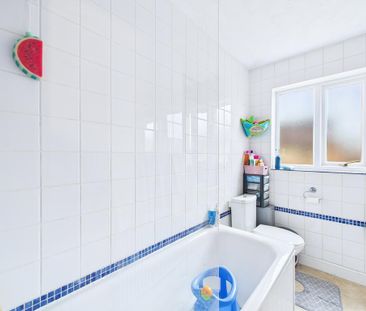 2 bedroom semi-detached house to rent - Photo 5