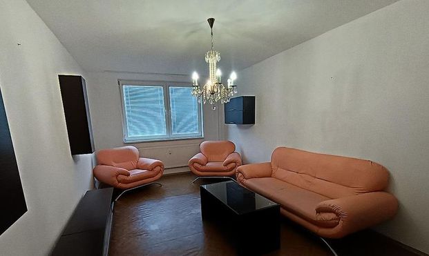 PRENÁJOM: Priestranný 3-izbový byt so špajzou (73 m²) – Humenné, pod Sokolejom - Fotografia 1