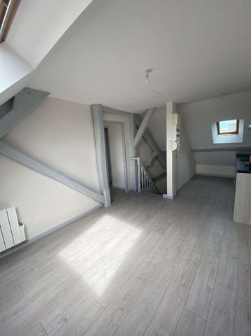 Location Appartement 2 pièces 22m² - Photo 2
