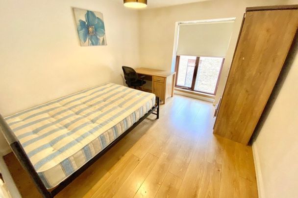 Bayhall Common Road - Photo 1