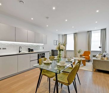 A stylish and fully-furnished two bedroom apartment with car parkin... - Photo 4