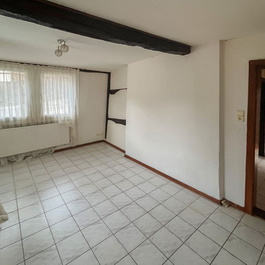 Solides, unterkellertes Einfamilienhaus mit optionalem Stellplatz zur Miete! - Foto 1