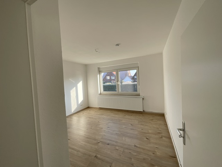 3-Zimmer-Wohnung in Diepholz im Erdgeschoss mit Balkon und Laminat. - Photo 4