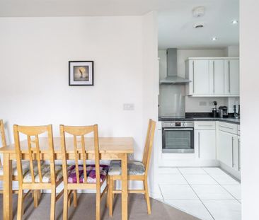 College Court, Dringhouses, York, YO24 1UG - Photo 3