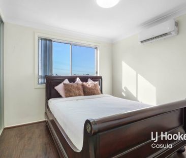 Modern Townhouse - Photo 6