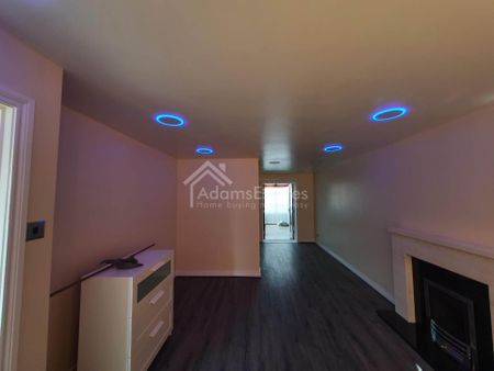 Price £1,100 pcm - Available Now - Unfurnished - Photo 3