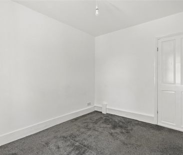 St. Bernards Road, E6, London - Photo 5