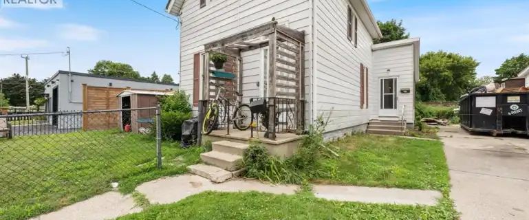 118 TALFOURD STREET Unit# UNIT B | 118 TALFOURD STREET Unit# UNIT B, Sarnia - Photo 1