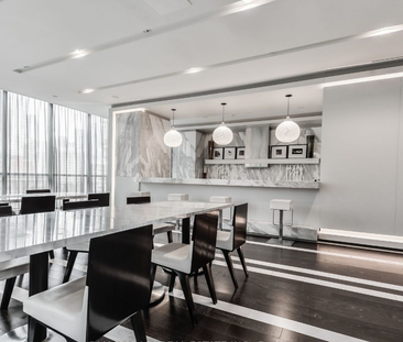 CHARLIE CONDOS - Photo 2