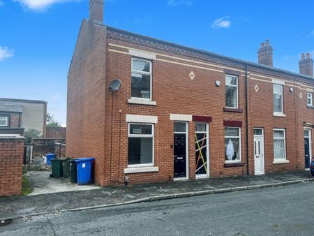 2 bedroom end of terrace house to rent - Photo 4