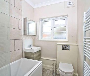 Field Place, New Malden, KT3 - Photo 6