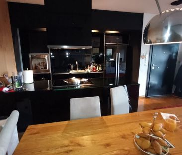 Ενοικίαση κατοικίας, 136 τ.μ., Λυκόβρυση, 1.500 € - Photo 2