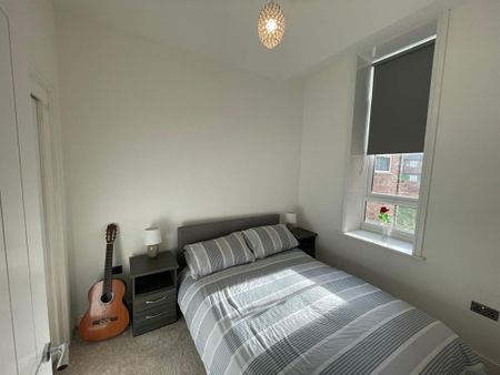 2 bedroom flat to rent - Photo 5