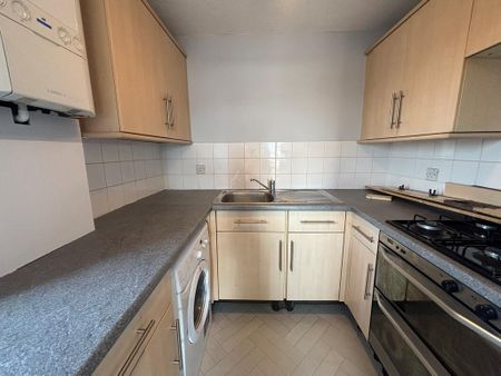 1 bedroom flat to rent - Photo 5