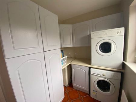 28 Blackrock Drive, Ballybofey, County Donegal - Photo 5