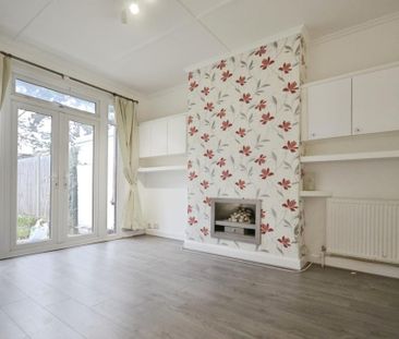 3 bedroom terraced house to rent - Photo 4