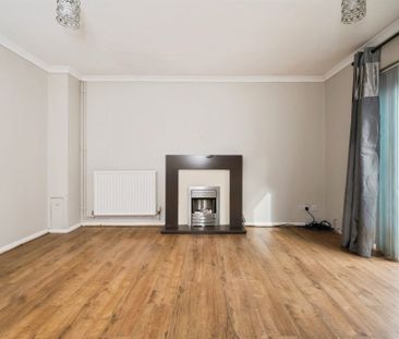 Bentley Green, Southampton - Photo 2