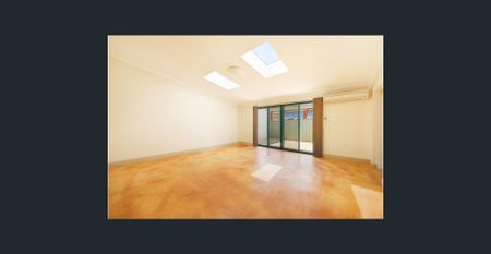 3 BEDROOM HOME - CENTRAL WEST LOCATION - Photo 2