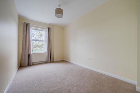 34 Strathearn Lane, Belfast, BT4 2BT - Photo 3