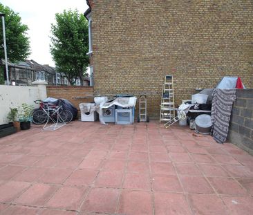 (Bills included) Shrewsbury Road, Forest Gate, E7 - Photo 4