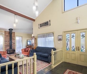 25 Marley Crescent, Bonnyrigg Heights NSW 2177 - House For Rent | D... - Photo 3