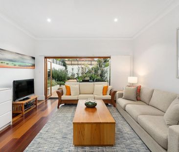 Fully Furnished Semi in a Premier Mosman Location - Photo 5