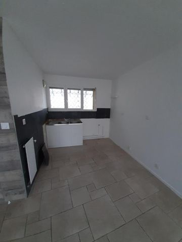 Appartement T5 en duplex à louer - GRENOBLE – 19 allée du jardin hoche - Photo 3