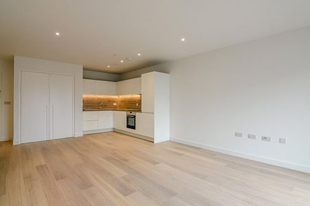1 bedroom flat in 12 Cable Street - Photo 2