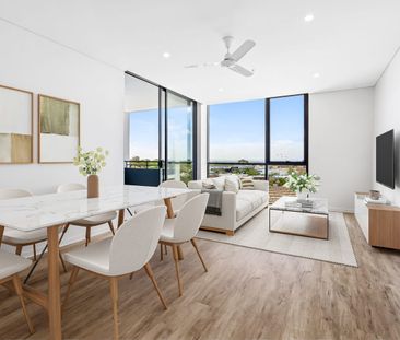 Luxury Living at Hermitage – Two Bedrooms with Stunning City Views - Photo 1