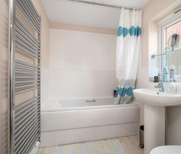 2 bedroom coach house to rent - Photo 6