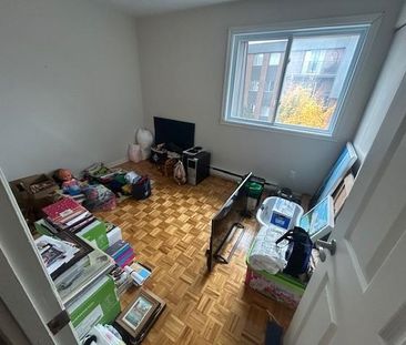 !|! LOGEMENT 4 1/2 À LOUER 1 475$ !!! LIBRE LE 1ER JANVIER 2026 - Photo 1