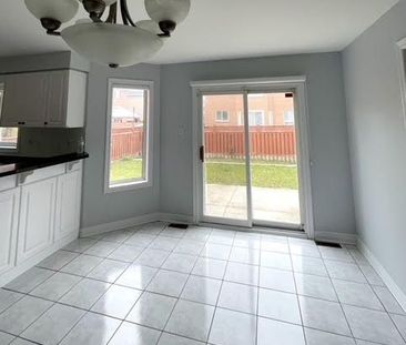 For Lease - 25 Giza Crescent Unit# Upper, Brampton, Ontario - Photo 2