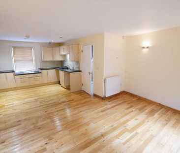 3 bedroom end of terrace house to rent - Photo 3