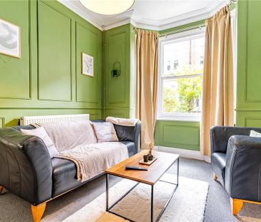 4 bedroom end of terrace house to rent - Photo 3