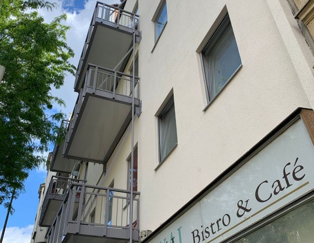 Maisonette-Traum inkl. Dachterrasse unweit der Schloßstraße! - Foto 1