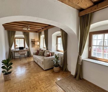 Charmante Zweizimmer Altbauwohnung mit historischem Flair und moder... - Foto 1