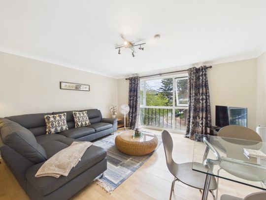 Osborne Road, Windsor, Berkshire,SL4 - Photo 1