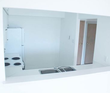 For Lease - 55 Elm Drive Unit# 1003, Mississauga, Ontario - Photo 6