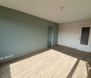 Location Appartement 2 pièces 51m² VALENCIENNES 59300 - Photo 2