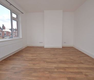 3 Bedroom Terraced House - Photo 1