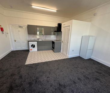 Studio to rent - Photo 6