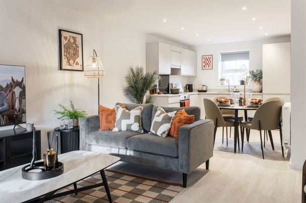 Casa, North Valley, Nottingham, NG7 - Photo 1