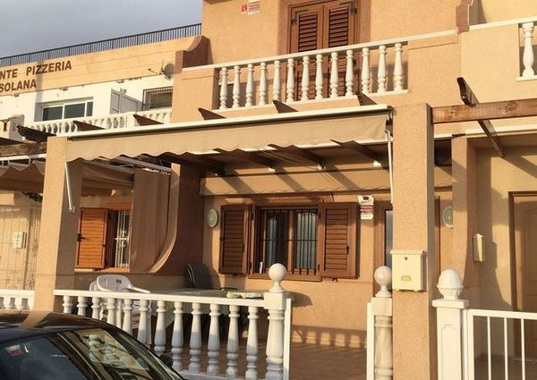 Alquiler de casa de pueblo en Paseo Riviera, 35