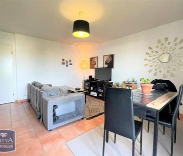 Location Appartement 3 pièces 59m² SORGUES 84700 - Photo 1