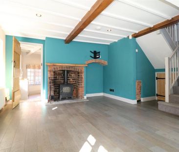 4 bedroom semi-detached house to rent - Photo 1