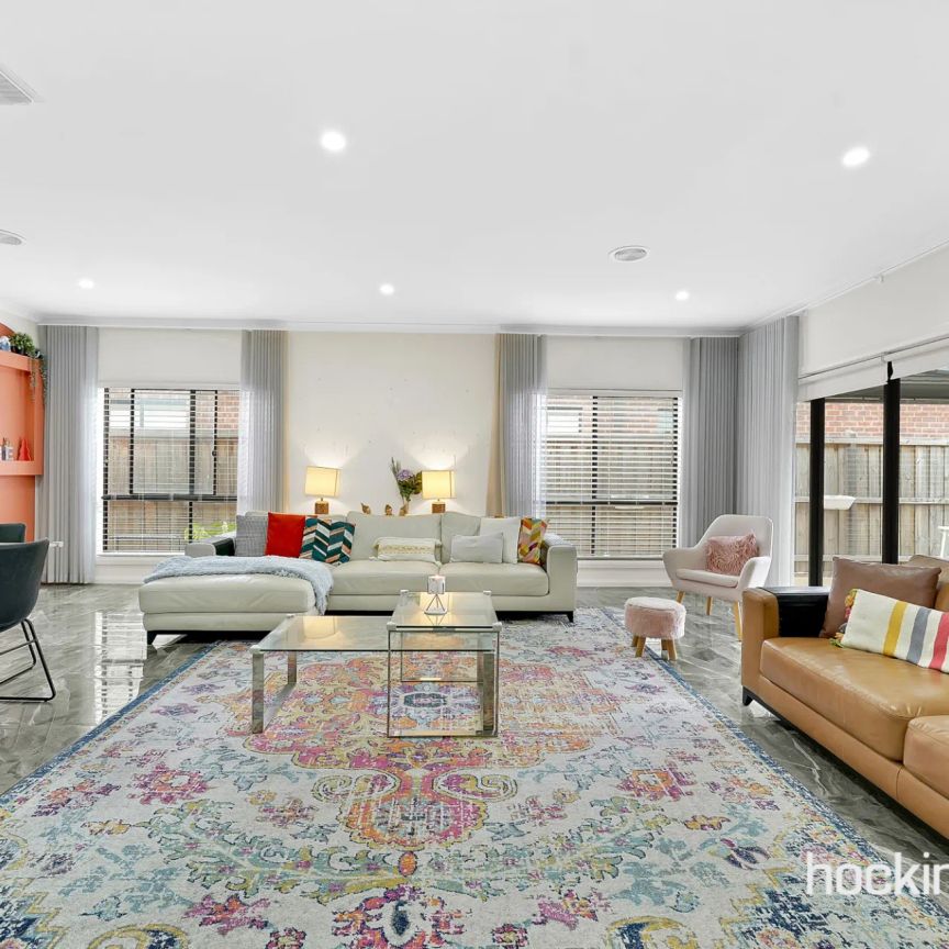 Marvellous, Meticulous & Magnificent Family Home In Wollert ! - Photo 1