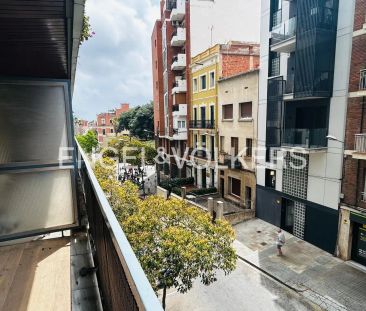 Barcelona - Photo 4