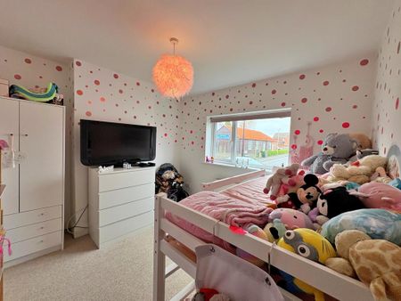 3 bedroom terraced house to rent - Photo 5